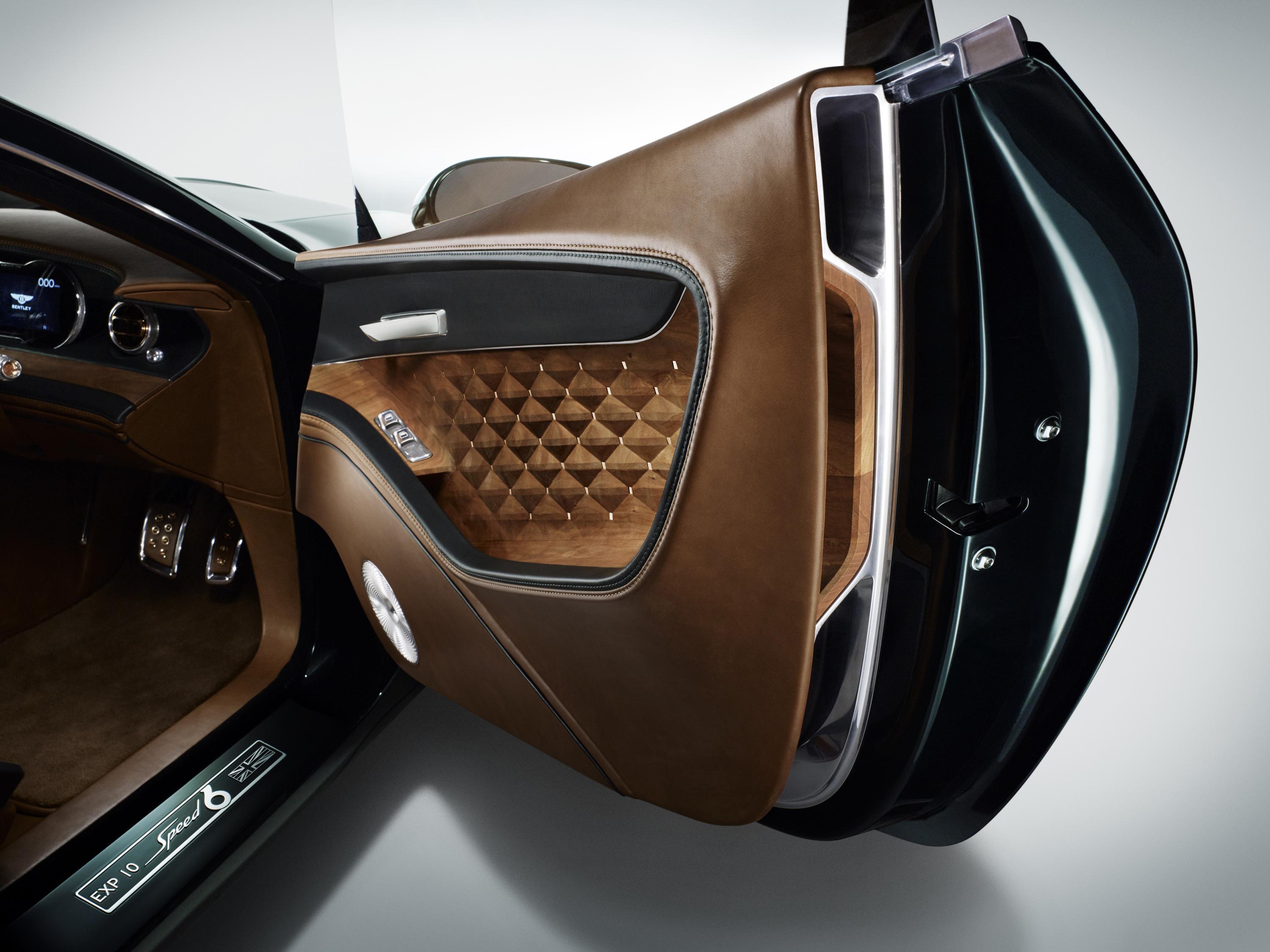 Met de Bentley EXP 10 Speed 6 laat het merk zien dat een kleinere sportwagen ook bij Bentley zou passen. Mogelijk gaat studiemodel in productie.