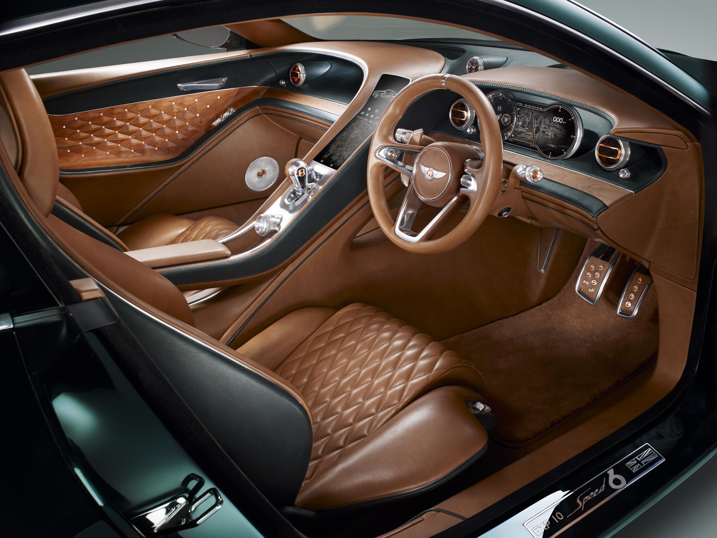 Met de Bentley EXP 10 Speed 6 laat het merk zien dat een kleinere sportwagen ook bij Bentley zou passen. Mogelijk gaat studiemodel in productie.