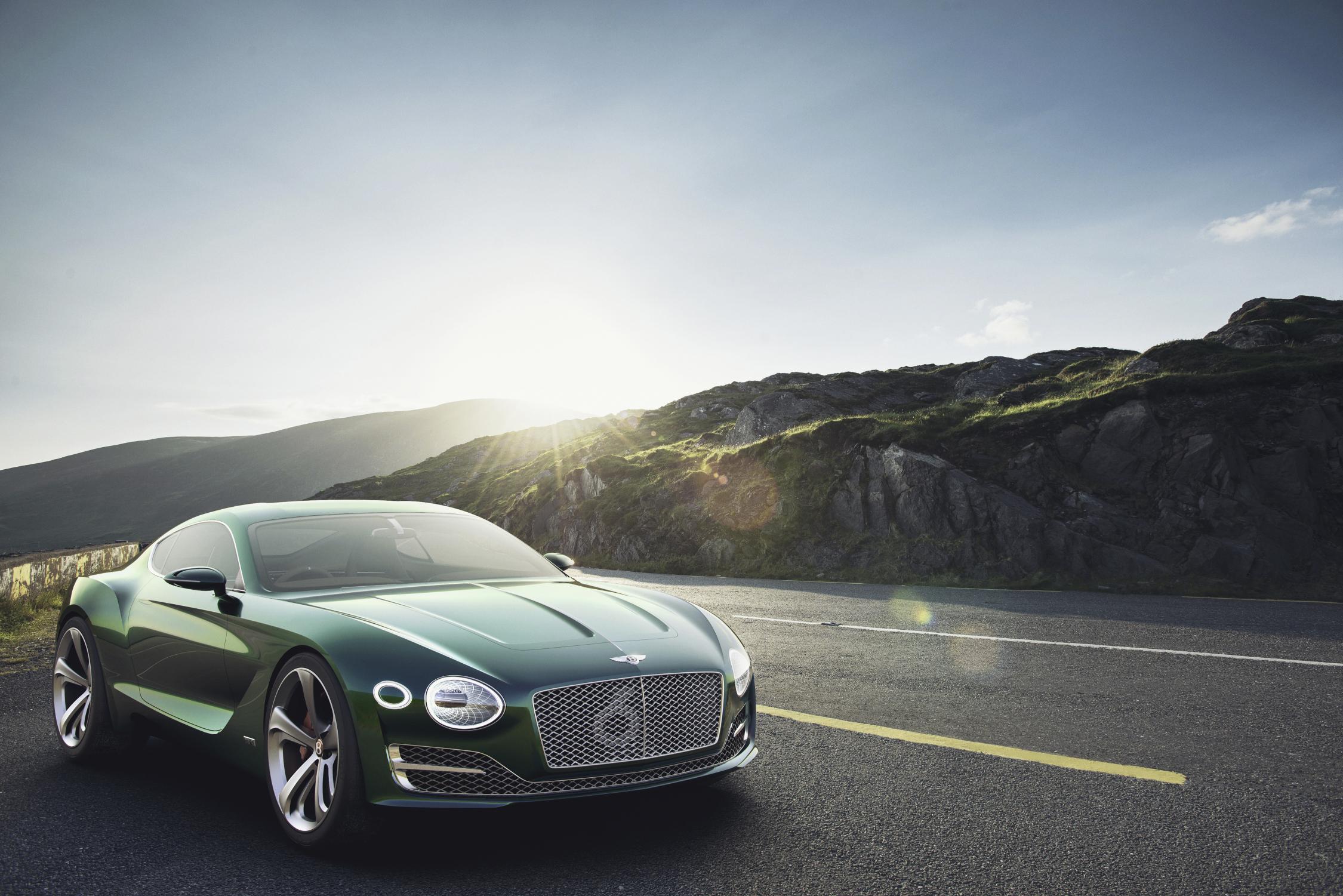 Met de Bentley EXP 10 Speed 6 laat het merk zien dat een kleinere sportwagen ook bij Bentley zou passen. Mogelijk gaat studiemodel in productie.