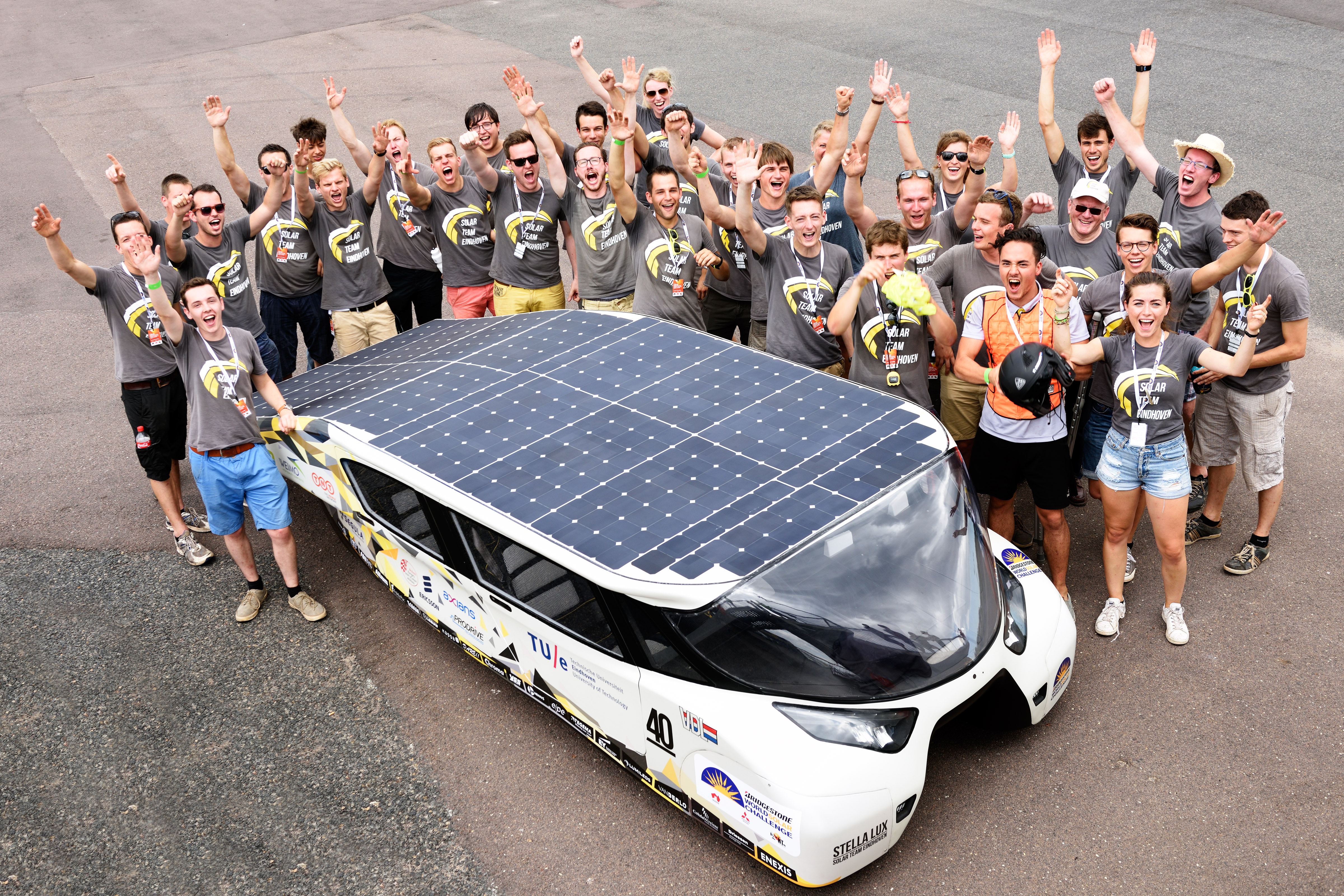 Stella Lux realiseert 1500 kilometer actieradius in World Solar Challenge 2015.