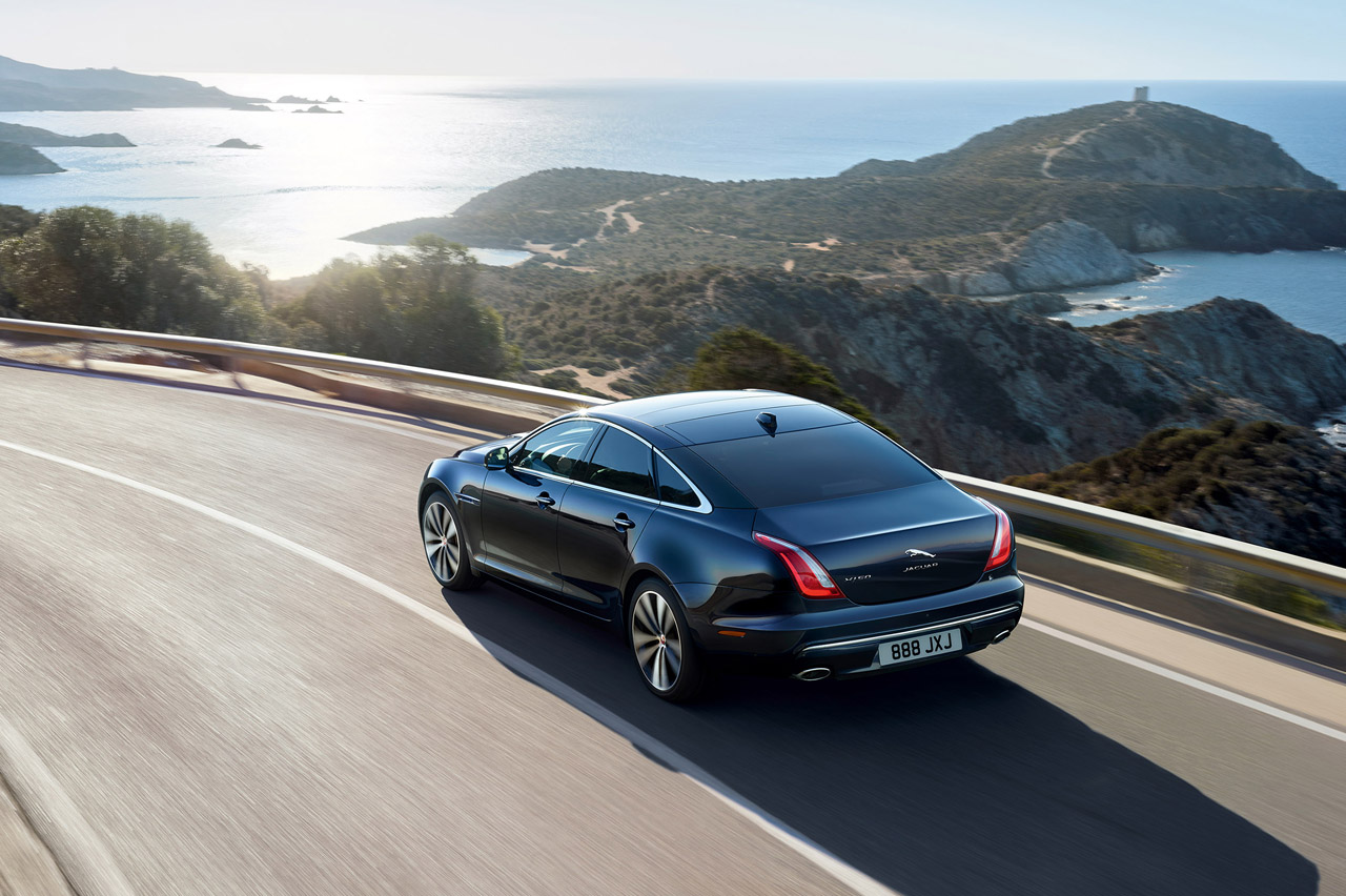 Jaguar brengt een speciale XJ50 ter viering van het vijftig jarig bestaan van dit model.