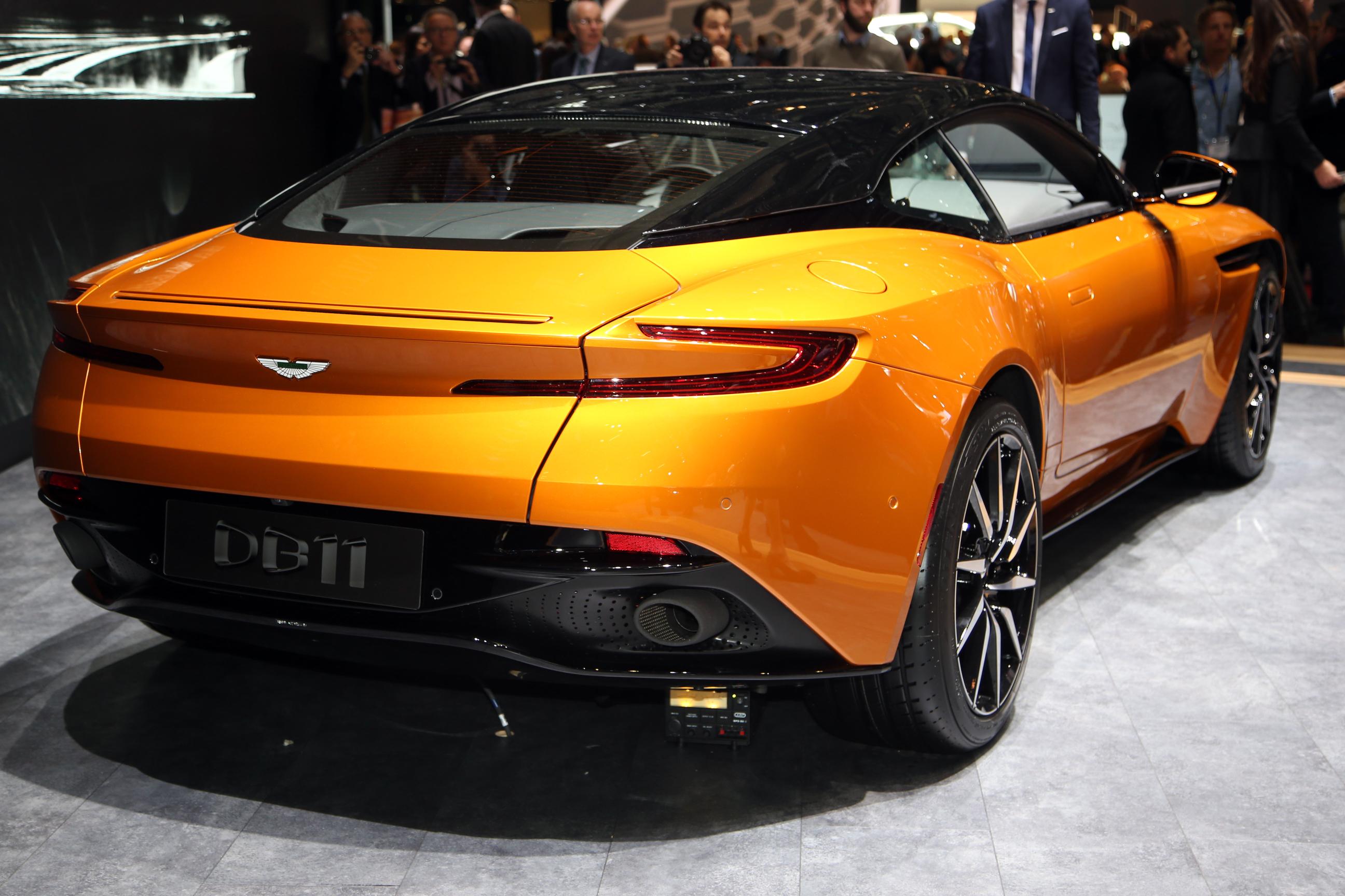 De belangrijkste, lichtste en meest dynamische Aston Martin ooit is de nieuwe DB11.