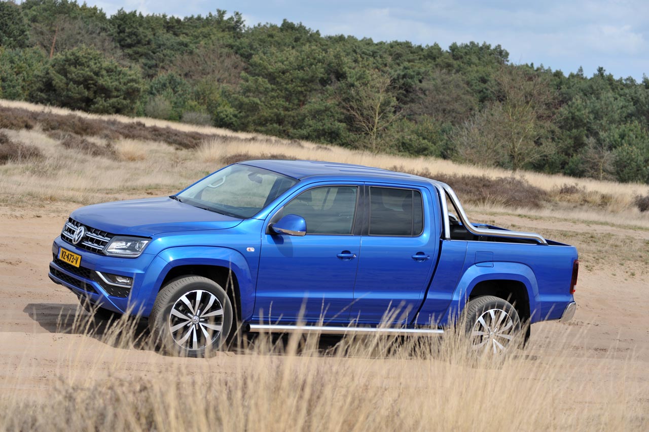 De bestaande Amarok pick-up is door Volkswagen flink aangepakt. De auto beschikt onder meer over een nieuwe V6 dieselmotor die een hernieuwde kennismaking vraagt.