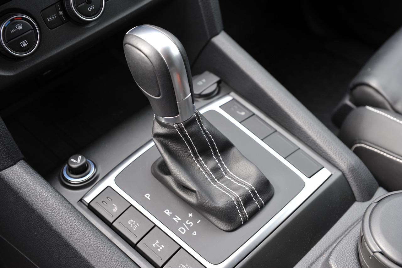 De bestaande Amarok pick-up is door Volkswagen flink aangepakt. De auto beschikt onder meer over een nieuwe V6 dieselmotor die een hernieuwde kennismaking vraagt.