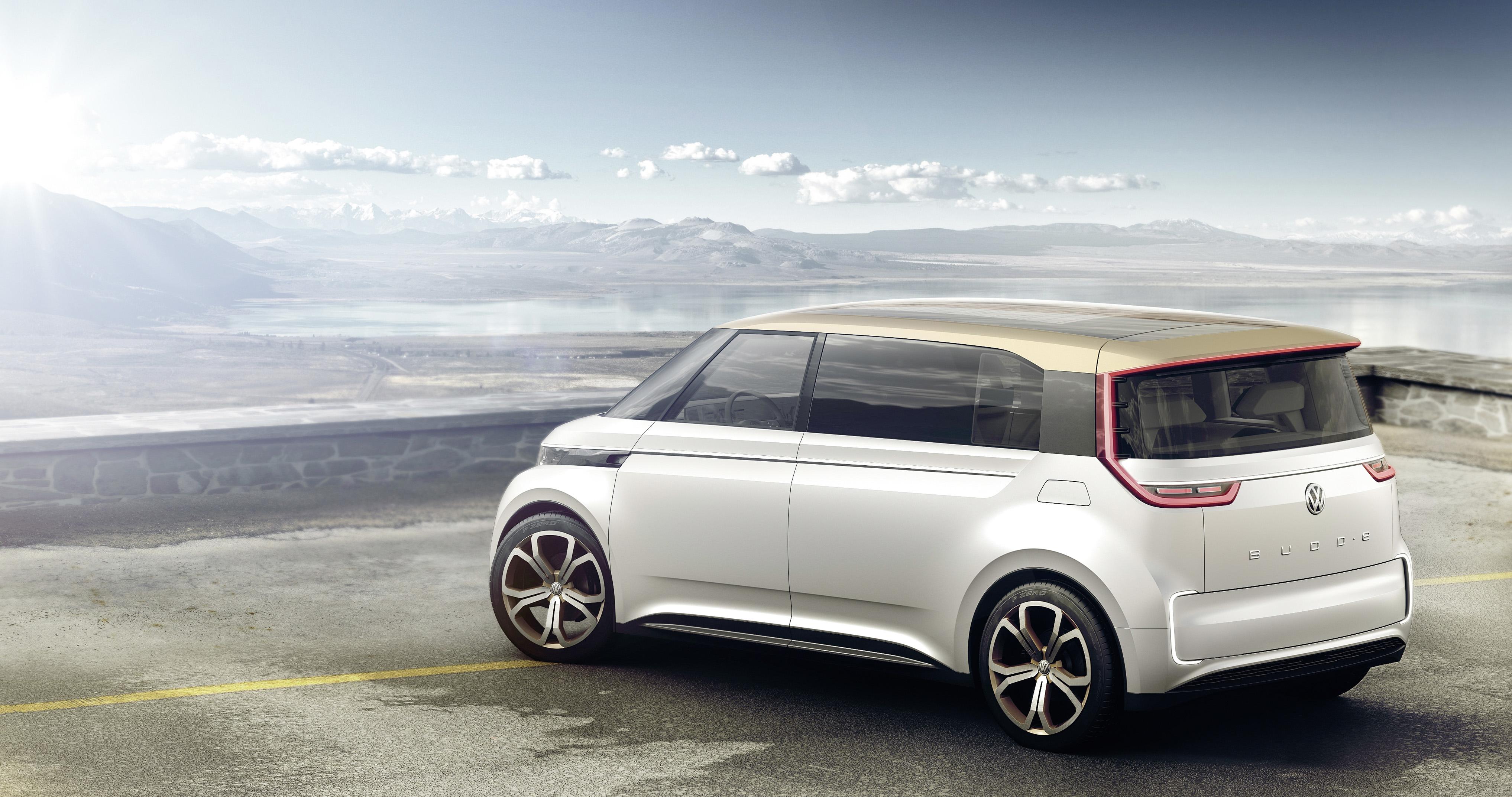 Volkswagen BUDD-e brengt de auto en de elektrische auto naar een hoger niveau met ruim 500 kilometer actieradius en innovatieve bediening.
