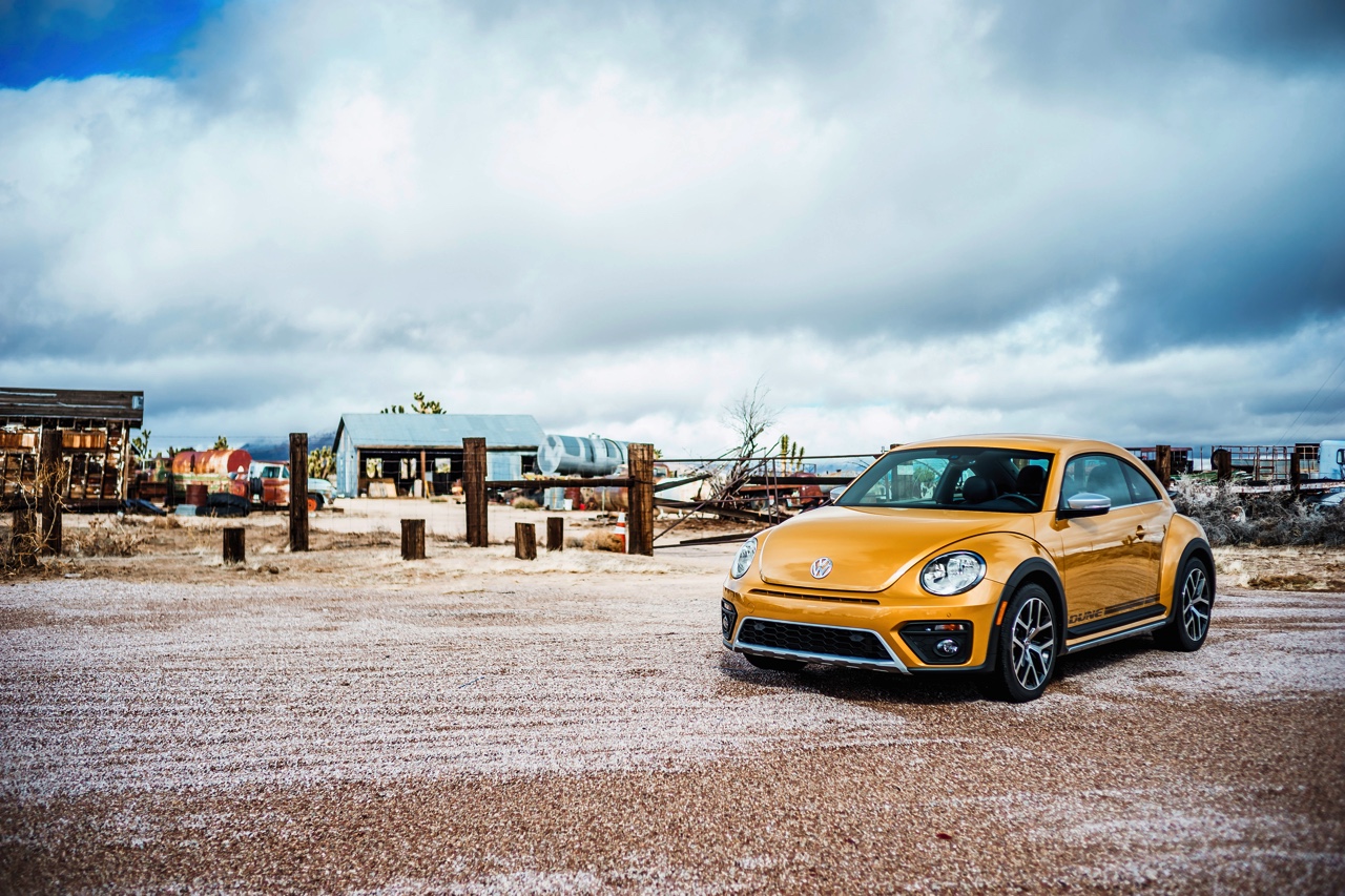 Volkswagen Beetle Dune toch naar Nederland. Het is een extra stoere uitvoering met verhoogde rijhoogte.