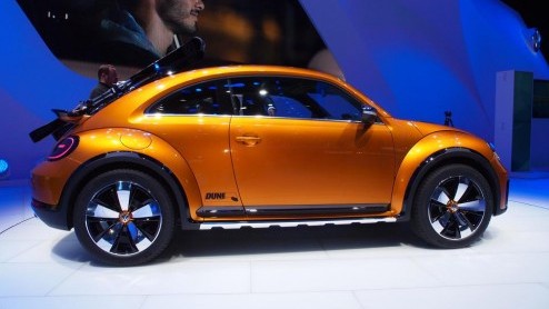 De Volkswagen Beetle Dune, die op de Autoshow van Detroit schittert, is volgens zijn makers vrijwel productieklaar.