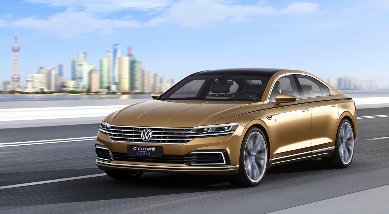 Volkswagen C Coup GTE is een studiemodel van vijf meter, een voorproefje van nieuwe sedans die Volkswagen in de planning heeft, waaronder een Phaeton.