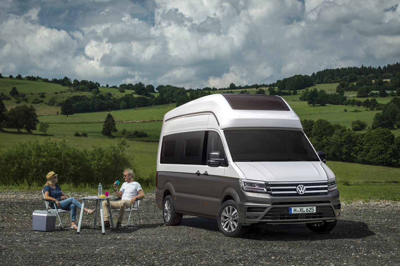 Volkswagen laat in Dsseldorf op de Caravan beurs een concept zien van een Crafter California camper.