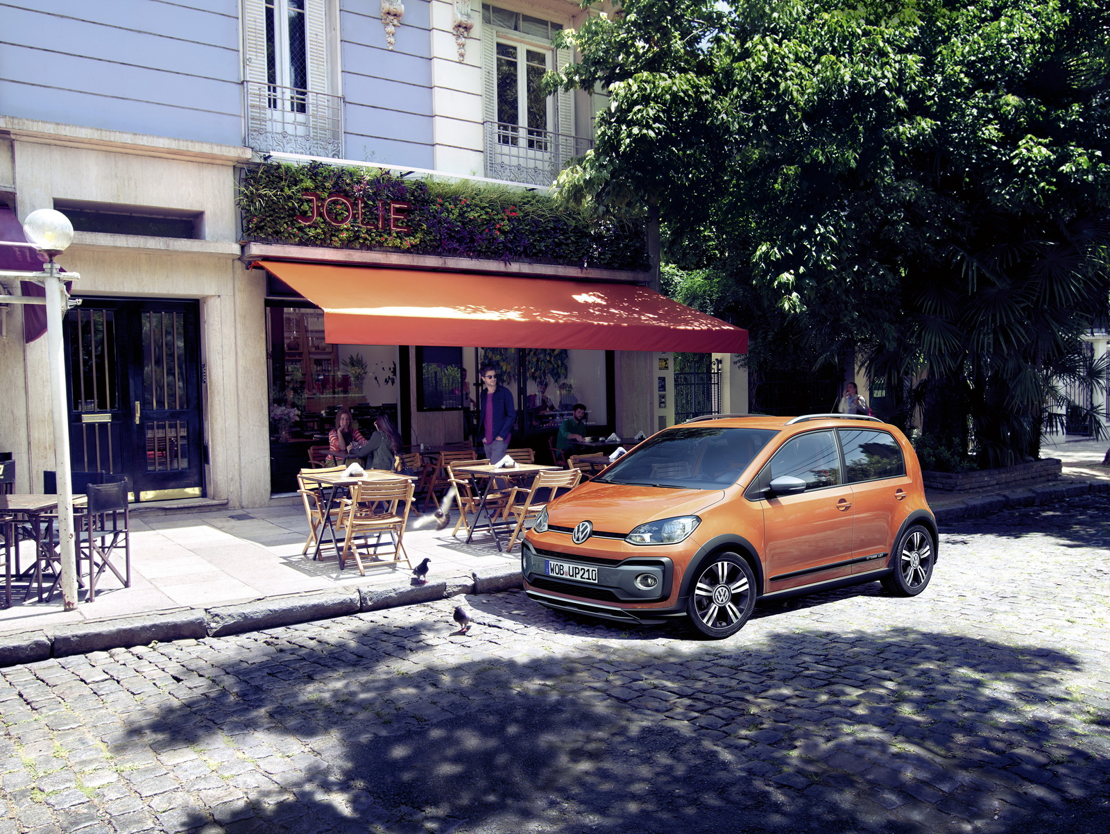 Na de standaard Volkswagen Up is nu ook de Cross-variant aan een facelift onderworpen. De vanafprijs is ook al bekend.