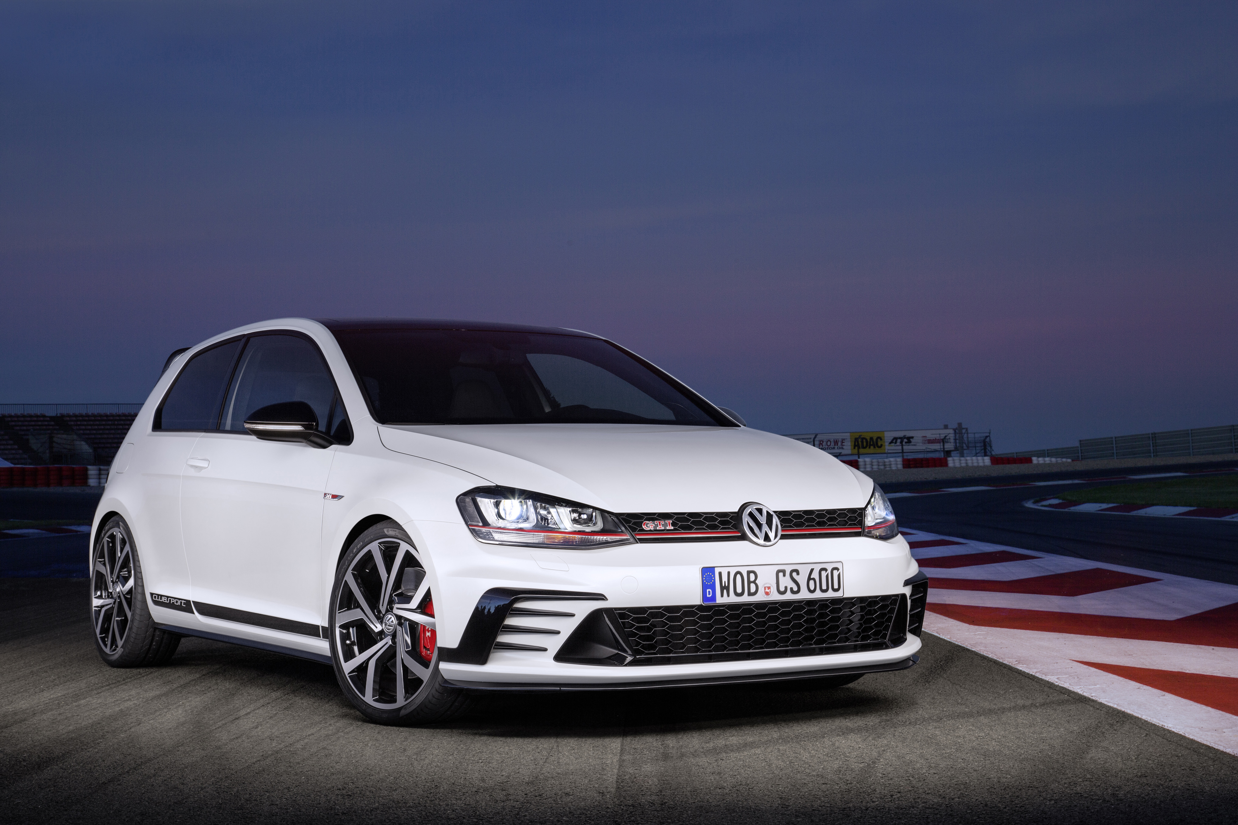 De overtreffende trap van de Golf GTI Clubsport is de GTI Clubsport S met 310 pk. Volkswagen onthult de limited edition tijdens Wrthersee 2016.