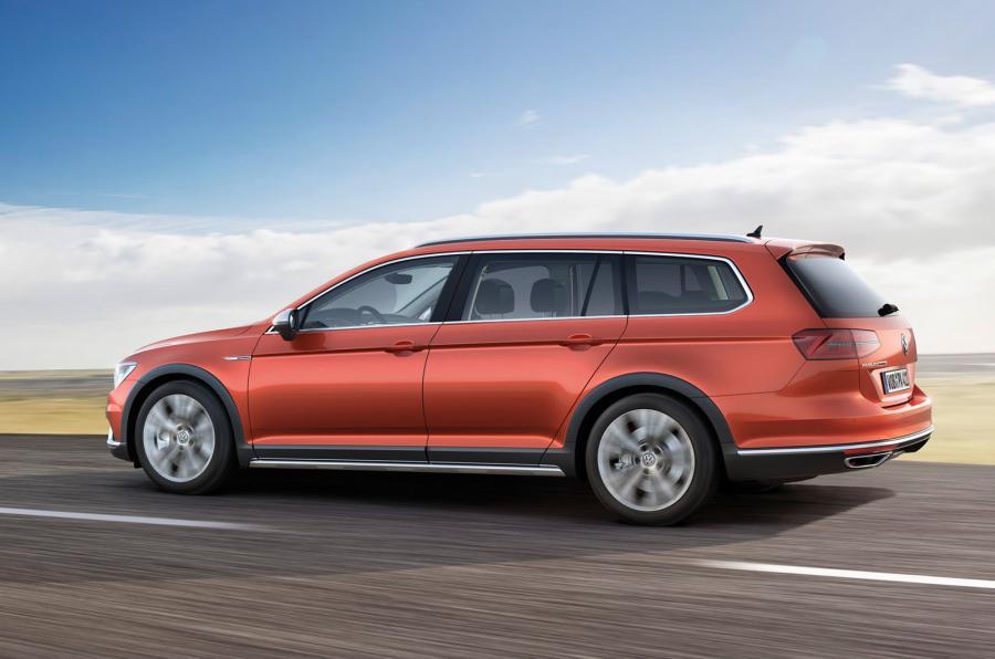Verbrede spatborden, stoerdere bumpers, vierwielaandrijving en wat hoger op z'n poten. Volkswagen stelt in Genve de Passat Alltrack voor.