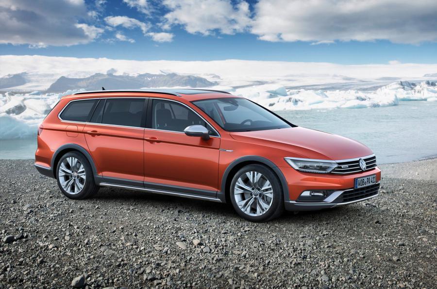 Verbrede spatborden, stoerdere bumpers, vierwielaandrijving en wat hoger op z'n poten. Volkswagen stelt in Genve de Passat Alltrack voor.