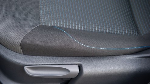 Autotest Volkswagen Polo BlueMotion 2014. In deze rijtest van de vernieuwde Polo BlueMotion met 1.4 TDI leren we dat een nieuwe dieselmotor en opgewaardeerde uitrusting wonderen doet.