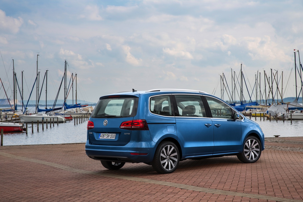 Autotest Volkswagen Sharan, het faceliftmodel is in 2015 subtiel opgefrist met meer uitrusting en nieuwe motoren. We reden de 1.4 TSI en 2.0 TDI.