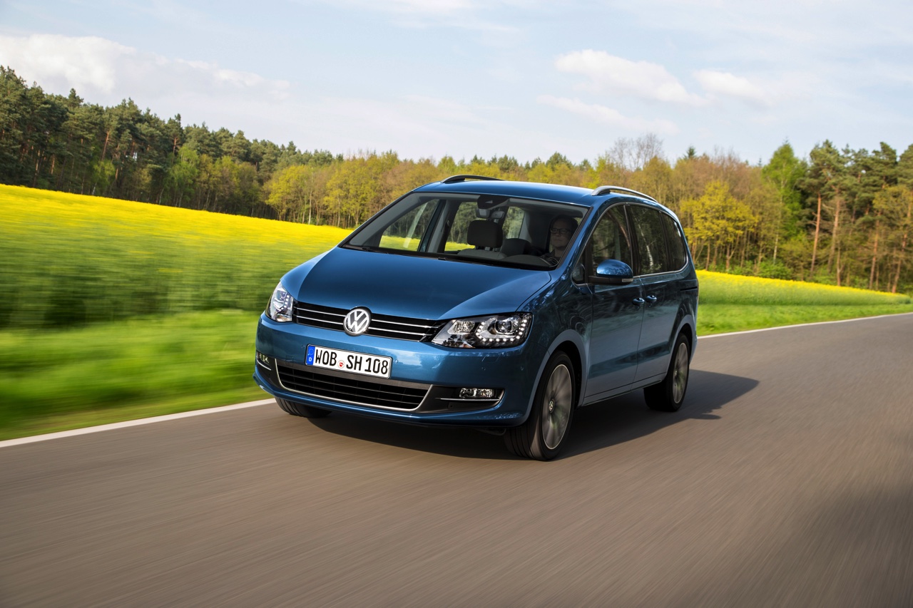 Autotest Volkswagen Sharan, het faceliftmodel is in 2015 subtiel opgefrist met meer uitrusting en nieuwe motoren. We reden de 1.4 TSI en 2.0 TDI.