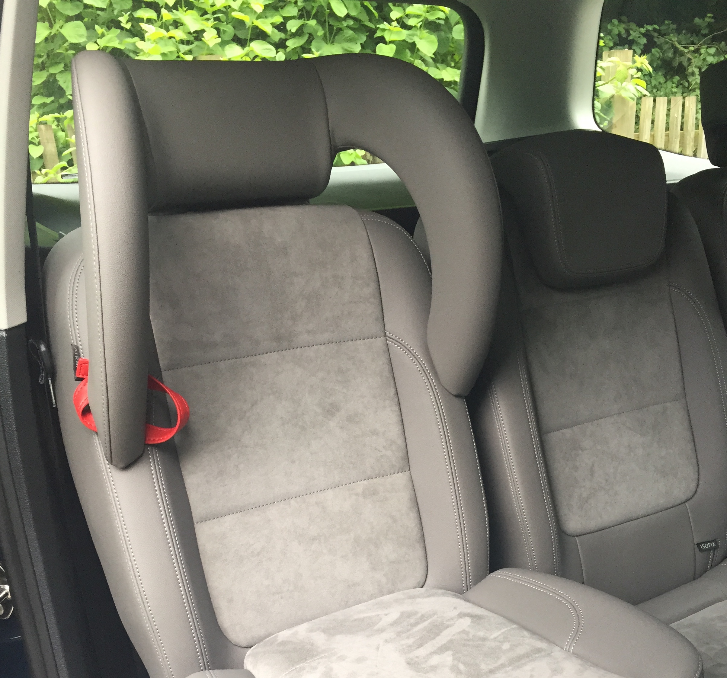 Autotest Volkswagen Sharan, het faceliftmodel is in 2015 subtiel opgefrist met meer uitrusting en nieuwe motoren. We reden de 1.4 TSI en 2.0 TDI.