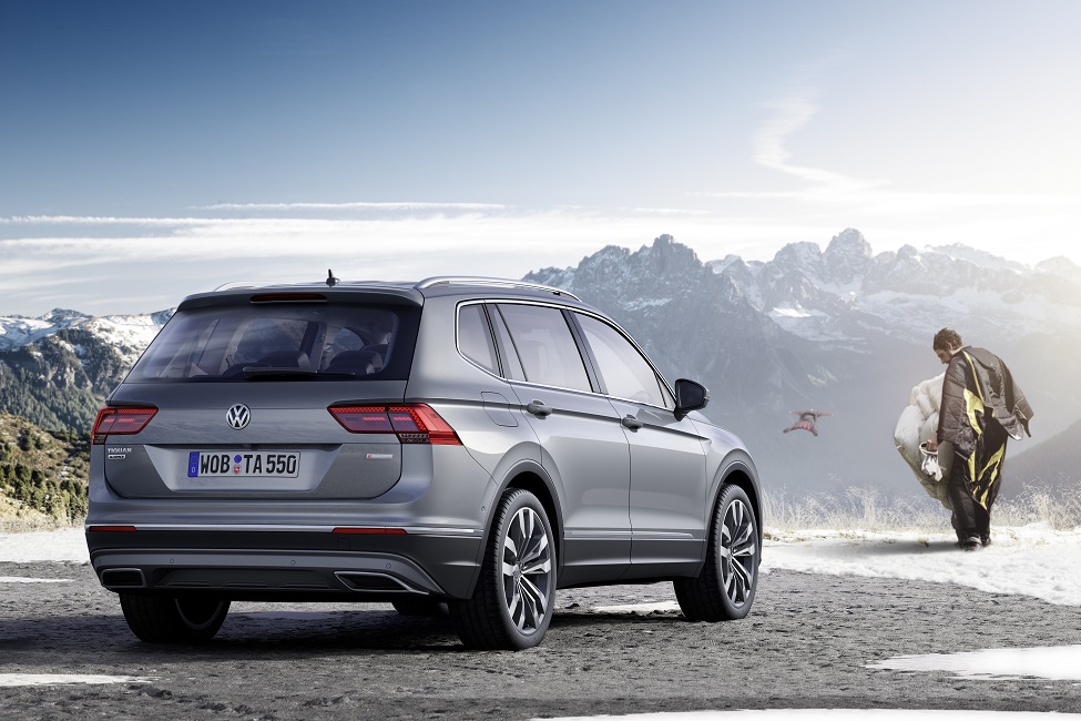 Na de onthulling van de Chinese en Amerikaanse versie van de auto, kunnen we nu dan de Europese informatie geven over de verlengde Volkswagen Tiguan, de Allspace.
