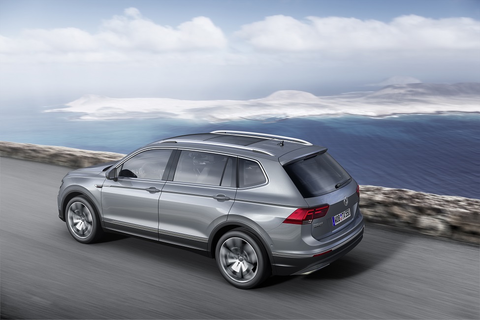 Na de onthulling van de Chinese en Amerikaanse versie van de auto, kunnen we nu dan de Europese informatie geven over de verlengde Volkswagen Tiguan, de Allspace.