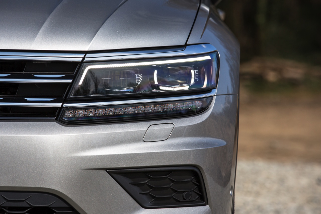 Autotest nieuwe Volkswagen Tiguan 2.0 TDI 150 pk, de nieuwe SUV van Volkswagen op het MQB-platform. Heeft de nieuwe Tiguan nog betere kwaliteiten dan zijn voorganger? AutoVandaag rijdt de eerste km's.