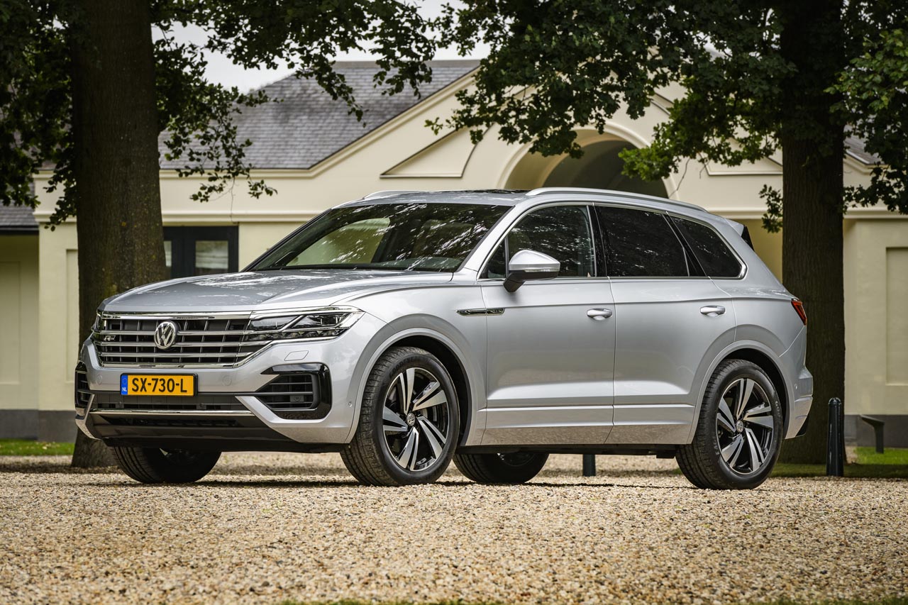 De nieuwe Volkswagen Touareg staat vanaf nu bij de dealer.