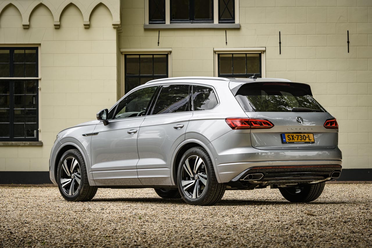 De nieuwe Volkswagen Touareg staat vanaf nu bij de dealer.