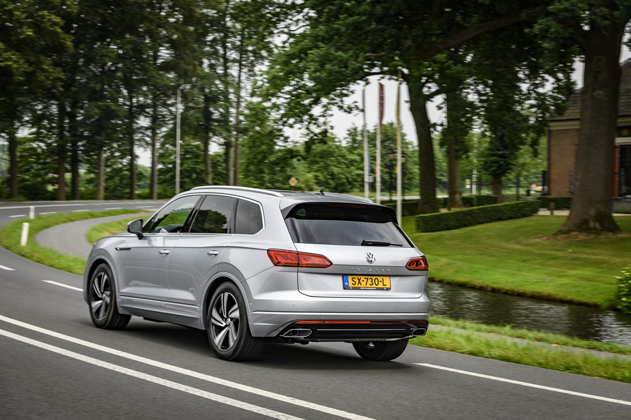 De nieuwe Volkswagen Touareg staat vanaf nu bij de dealer.