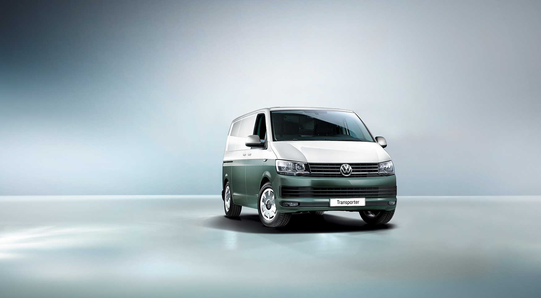 Volkswagen levert nieuwe Transporter nu ook in two-tone lak, gebaseerd op de Generation SIX.