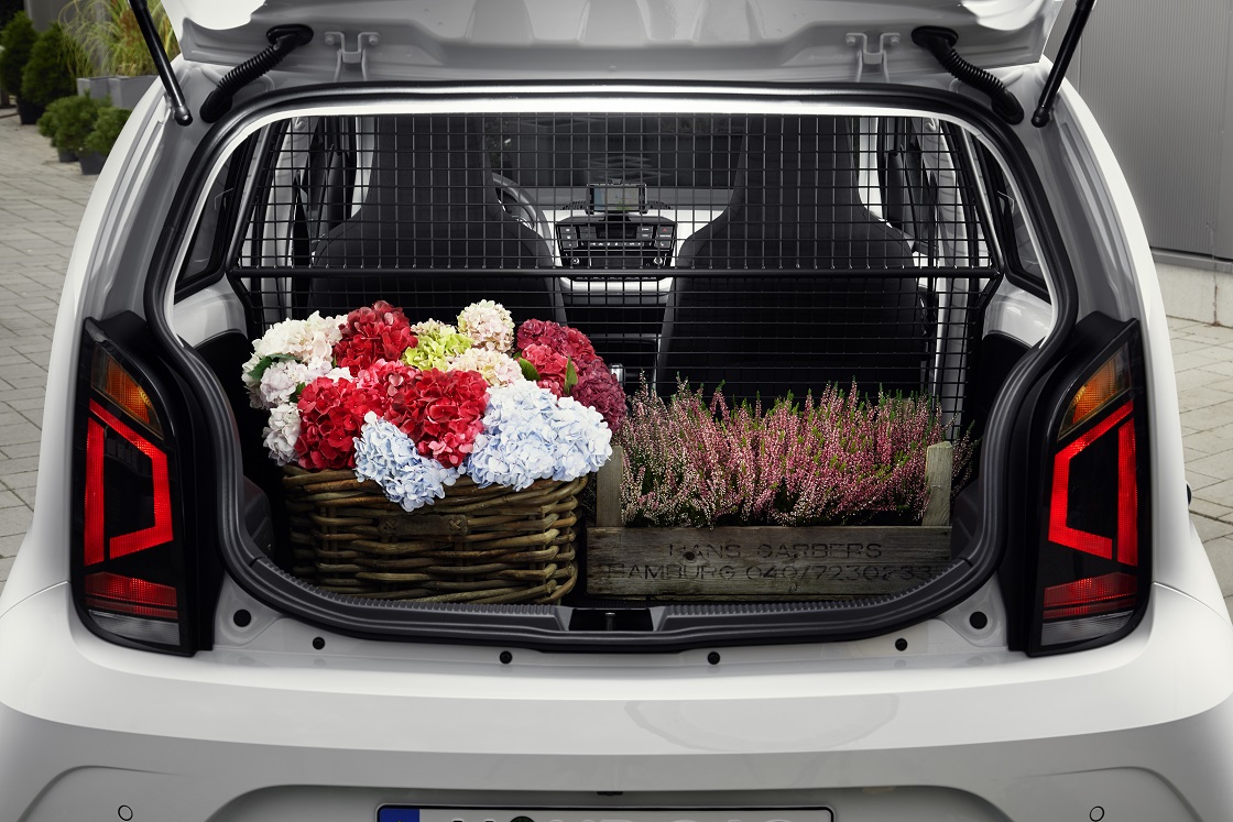 De Volkswagen Up krijgt er een nieuwe variant bij, namelijk een bestelversie. In plaats van een achterbank is er extra veel laadruimte. De Load Up komt in drie smaken.