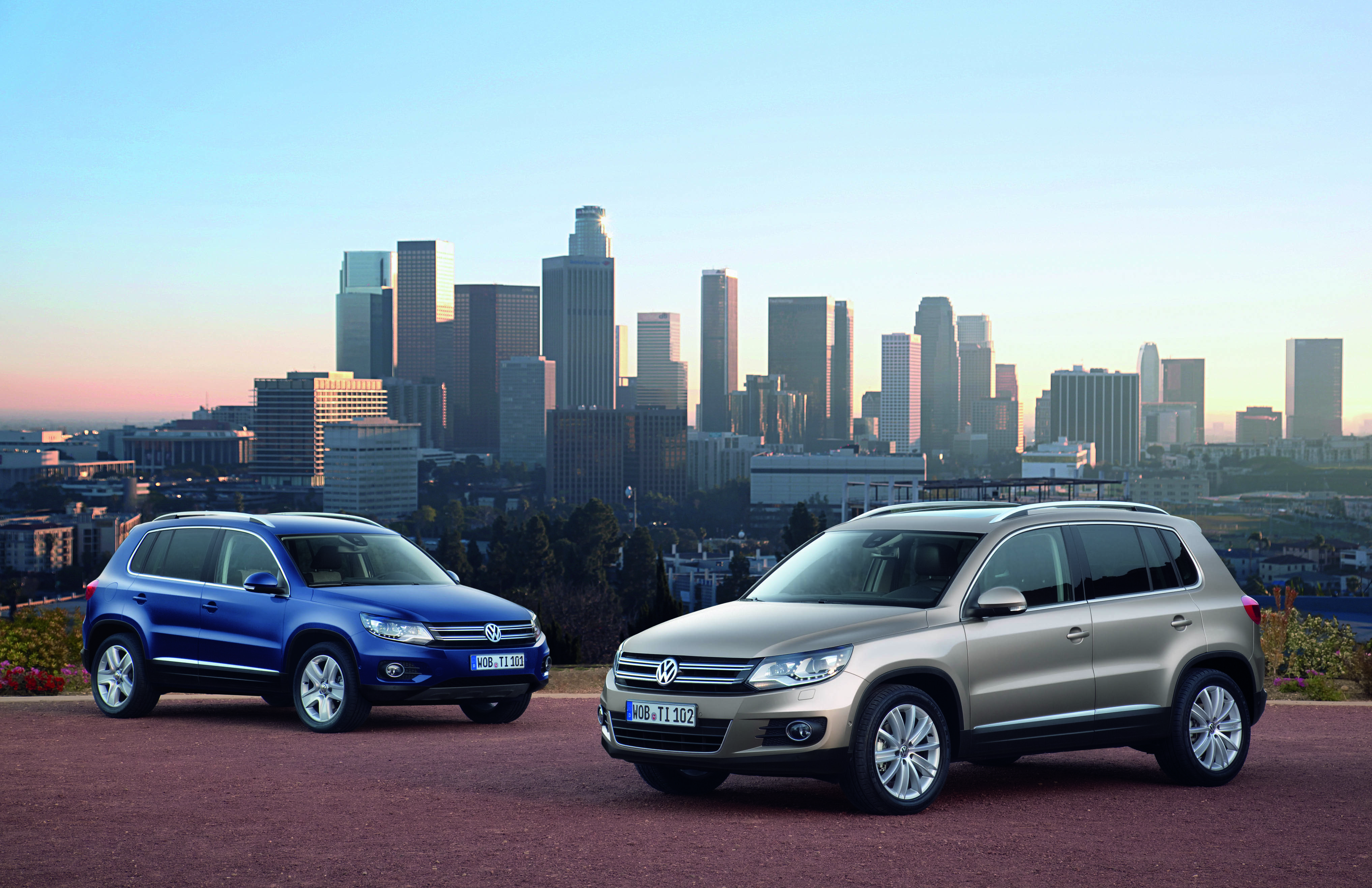 Volkswagen Tiguan standaarduitrusting uitgebreid met Executive-pakket, inclusief navigatie en parkeersensoren.