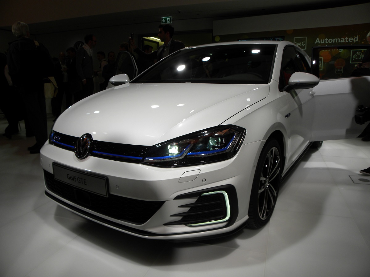 Bij de persintroductie van de gefacelifte Golf ging het natuurlijk vooral over die Golf. Toch was er ook wat ruimte om een tipje van de sluier op te lichten over VWs plannen voor volgend jaar.