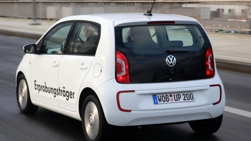 Volkswagen presenteert op de Tokyo Motor Show 2013 de Twin-Up Concept, een Up met de plug-inhybride aandrijflijn van de XL1. Inderdaad, een diesel-hybride.