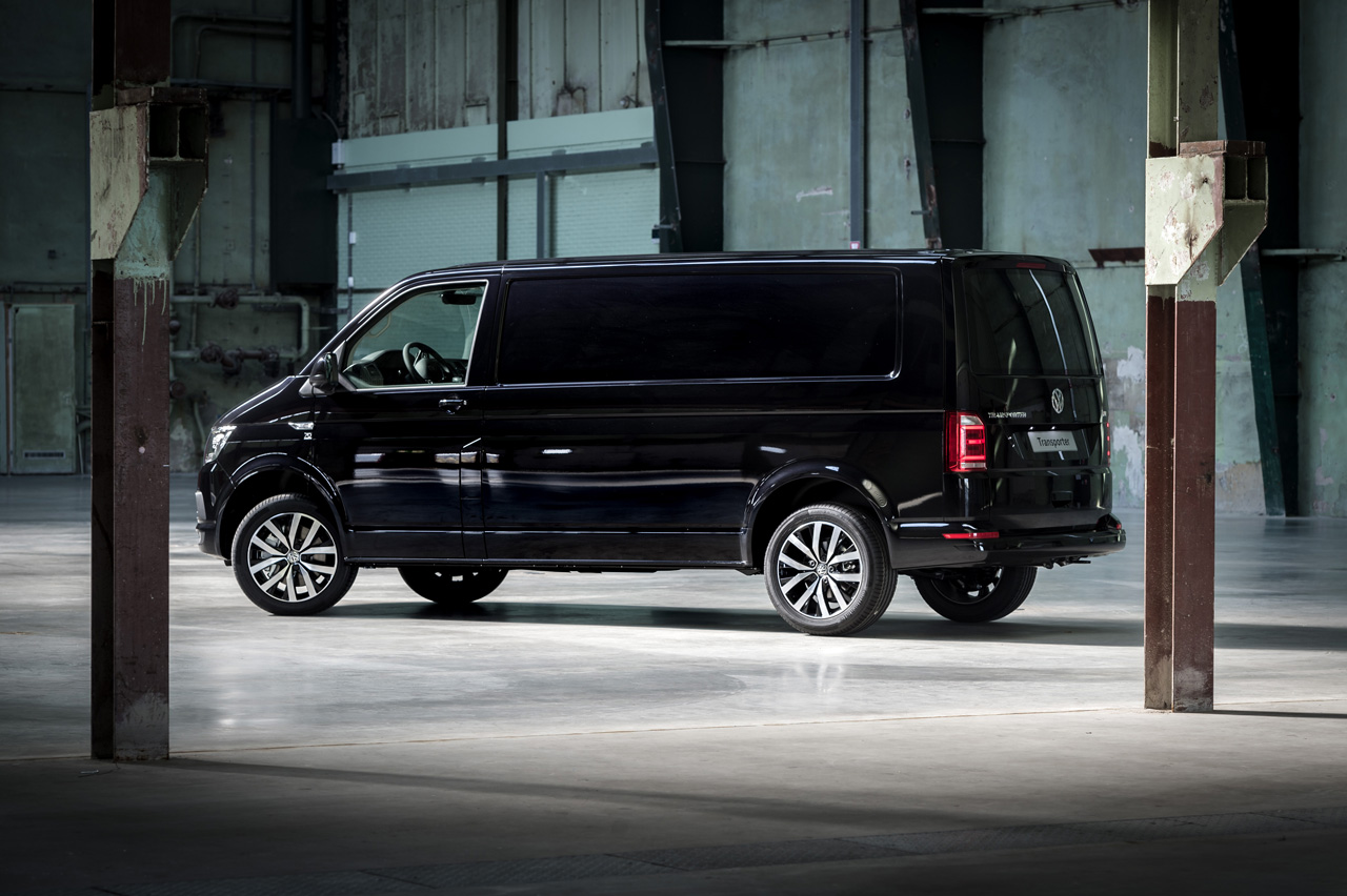 Volkswagen biedt tijdelijk de 70 Edition van de Transporter, Caddy en Crafter ter viering van 70 jaar in Nederland.