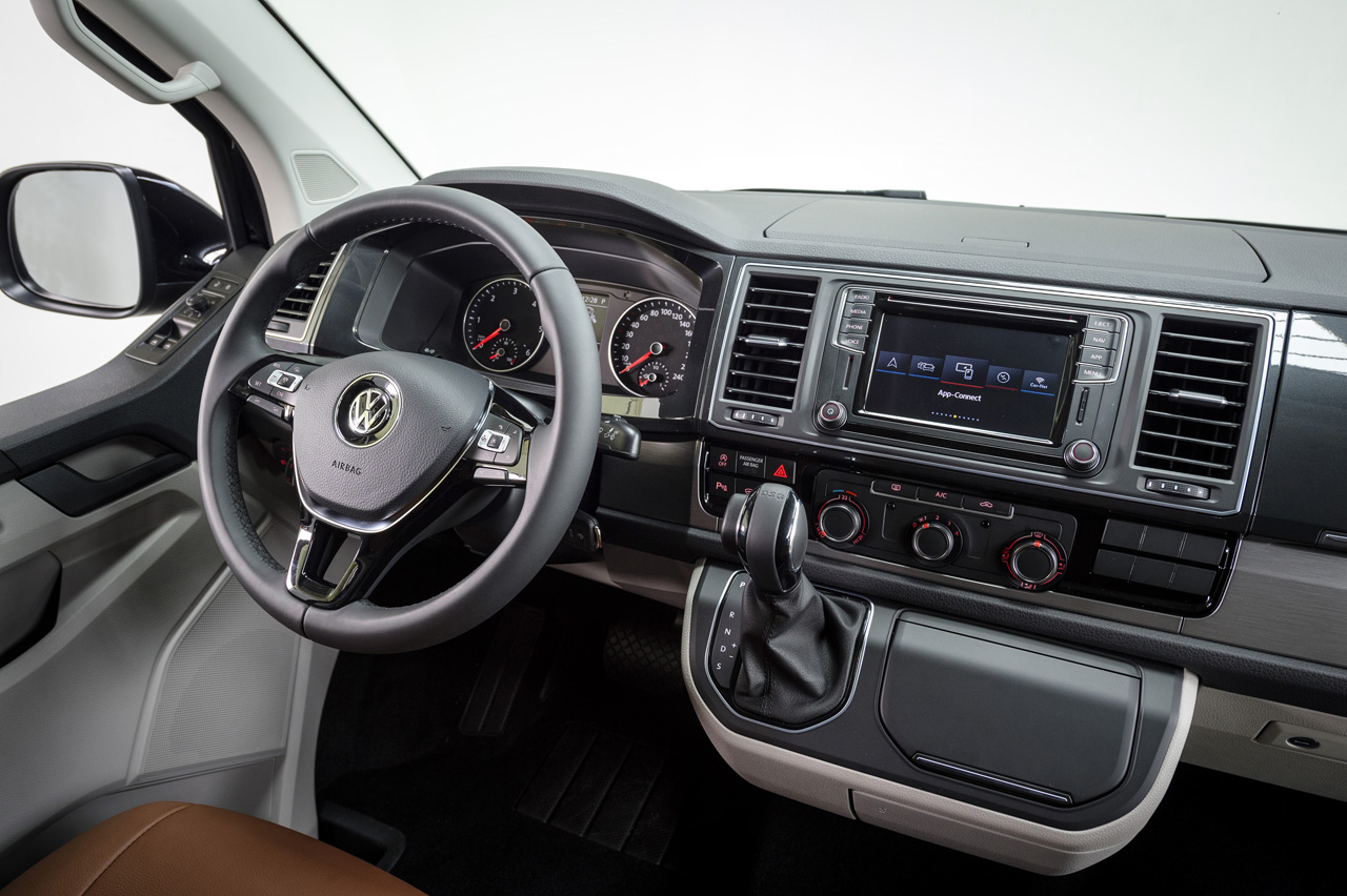 Volkswagen biedt tijdelijk de 70 Edition van de Transporter, Caddy en Crafter ter viering van 70 jaar in Nederland.