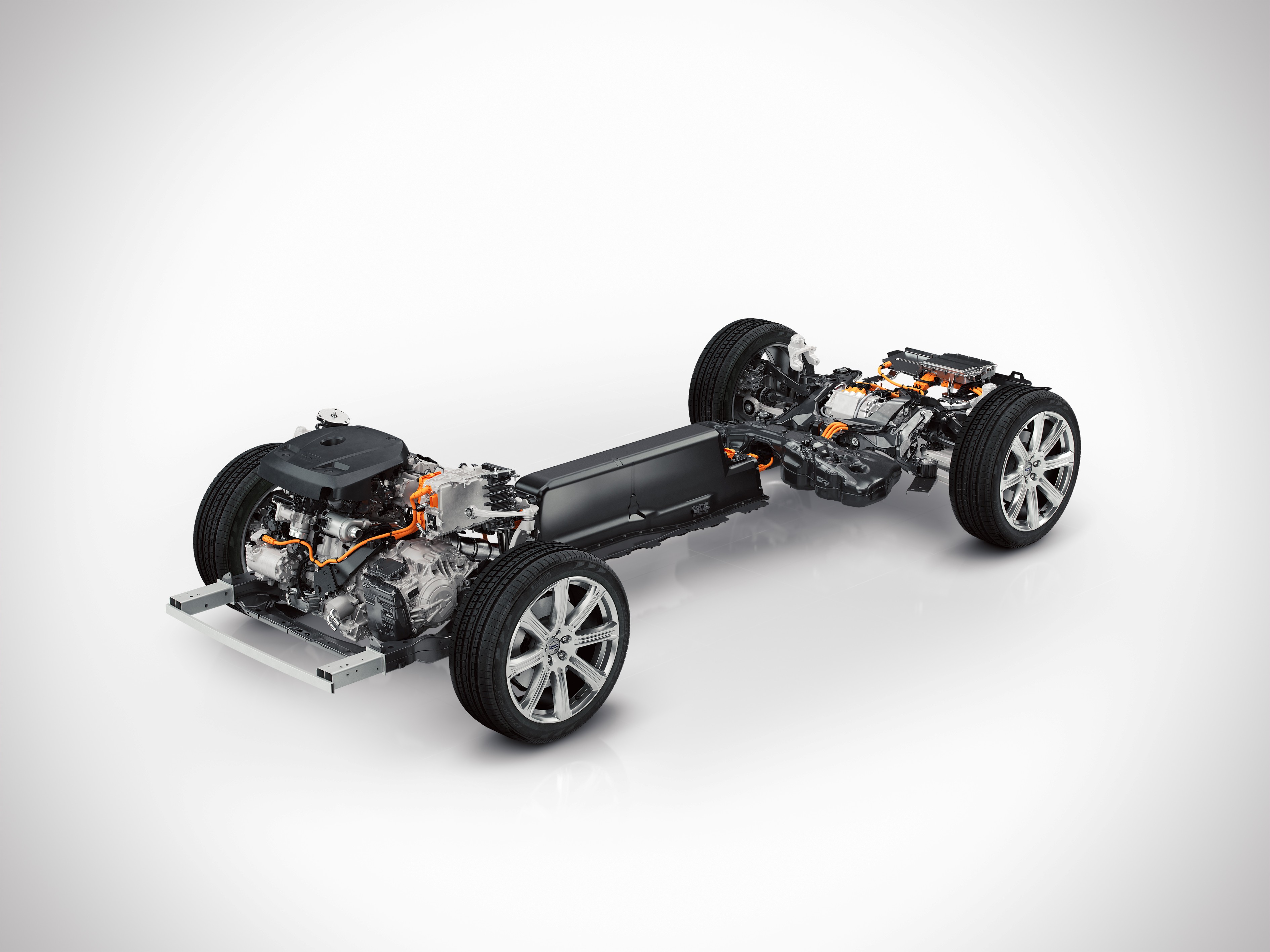 Volvo kondigt nieuwe Twin Engine plug-in hybride modellen aan en introduceert volledig elektrische Volvo in 2019.