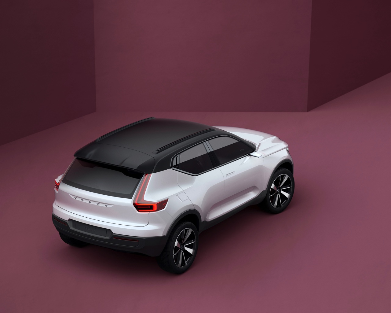 Volvo presenteert 40.1 en 40.2 Concept Cars als voorbode van de nieuwe 40 modelserie, met onder meer een S40, V40 en XC40.