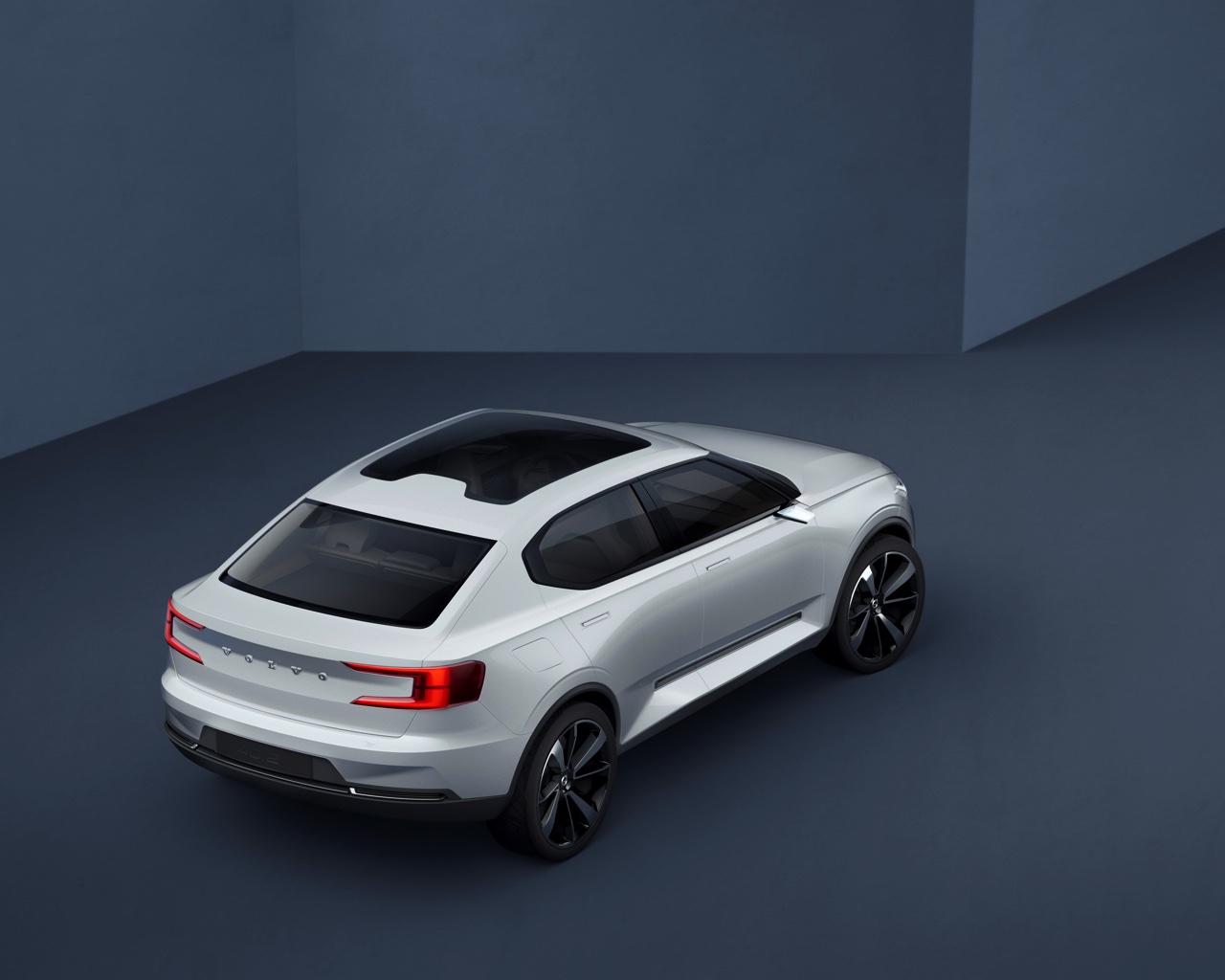 Volvo presenteert 40.1 en 40.2 Concept Cars als voorbode van de nieuwe 40 modelserie, met onder meer een S40, V40 en XC40.