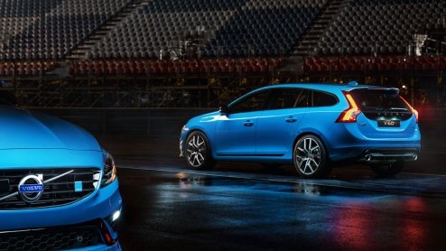 Na de C30 en S60 Polestar Concept en de Australische S60 Polestar heeft Volvo nu het doek gehaald van de 350 pk sterke S60 en V60 Polestar, die in grotere oplage beschikbaar komen. Ook in ons land.