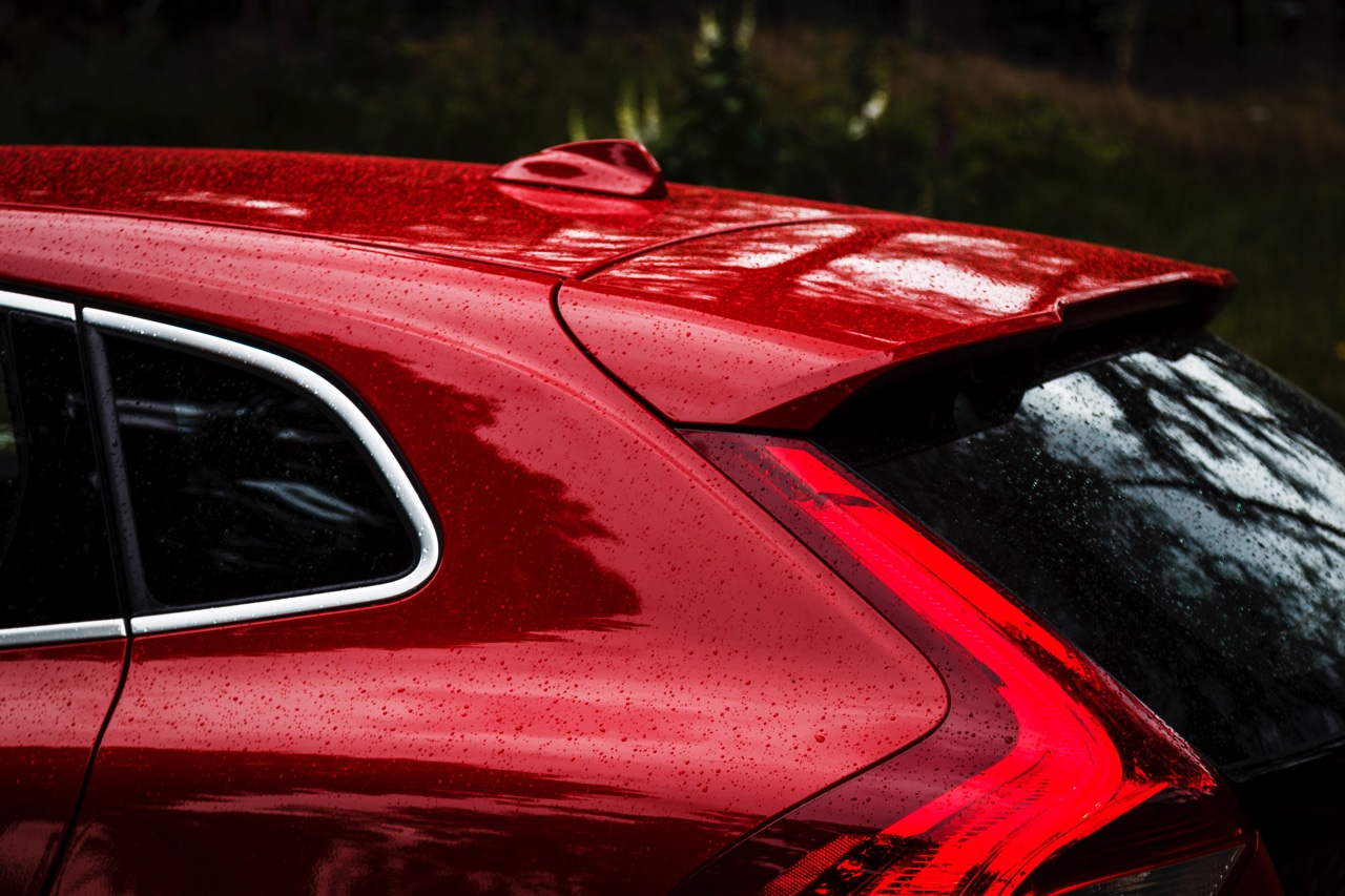Autotest Volvo V40 D2 Sport, de nieuwe 2.0 liter DRIVE-E diesel met 120 pk en 280 Nm die de V40 in aanmerking laat komen voor 14% bijtelling.