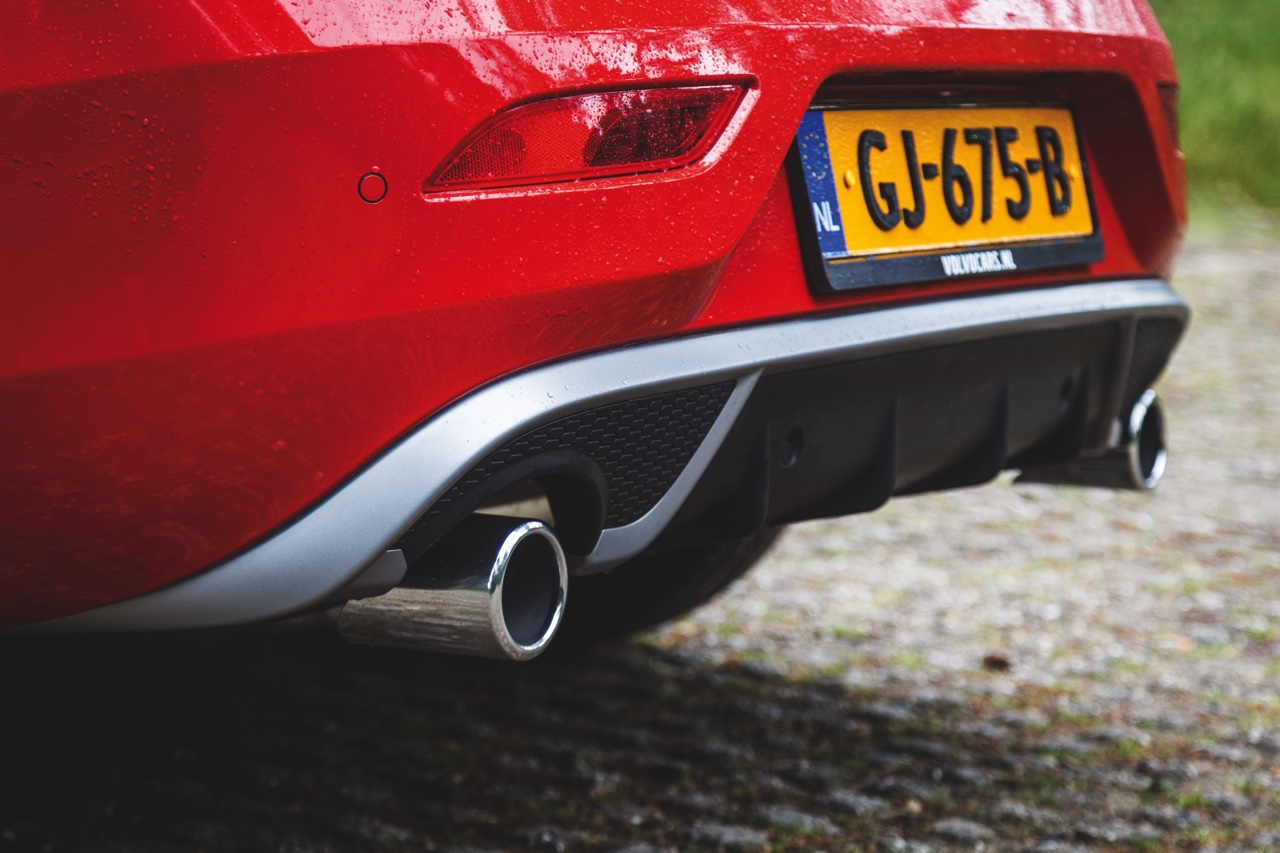 Autotest Volvo V40 D2 Sport, de nieuwe 2.0 liter DRIVE-E diesel met 120 pk en 280 Nm die de V40 in aanmerking laat komen voor 14% bijtelling.