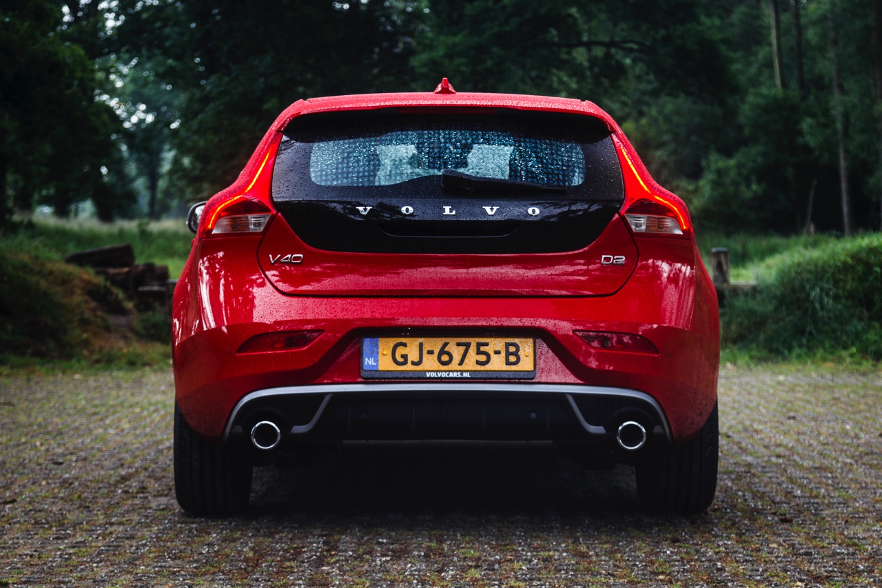 Autotest Volvo V40 D2 Sport, de nieuwe 2.0 liter DRIVE-E diesel met 120 pk en 280 Nm die de V40 in aanmerking laat komen voor 14% bijtelling.
