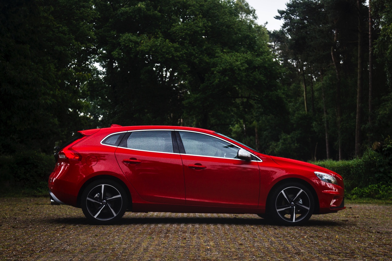 Autotest Volvo V40 D2 Sport, de nieuwe 2.0 liter DRIVE-E diesel met 120 pk en 280 Nm die de V40 in aanmerking laat komen voor 14% bijtelling.