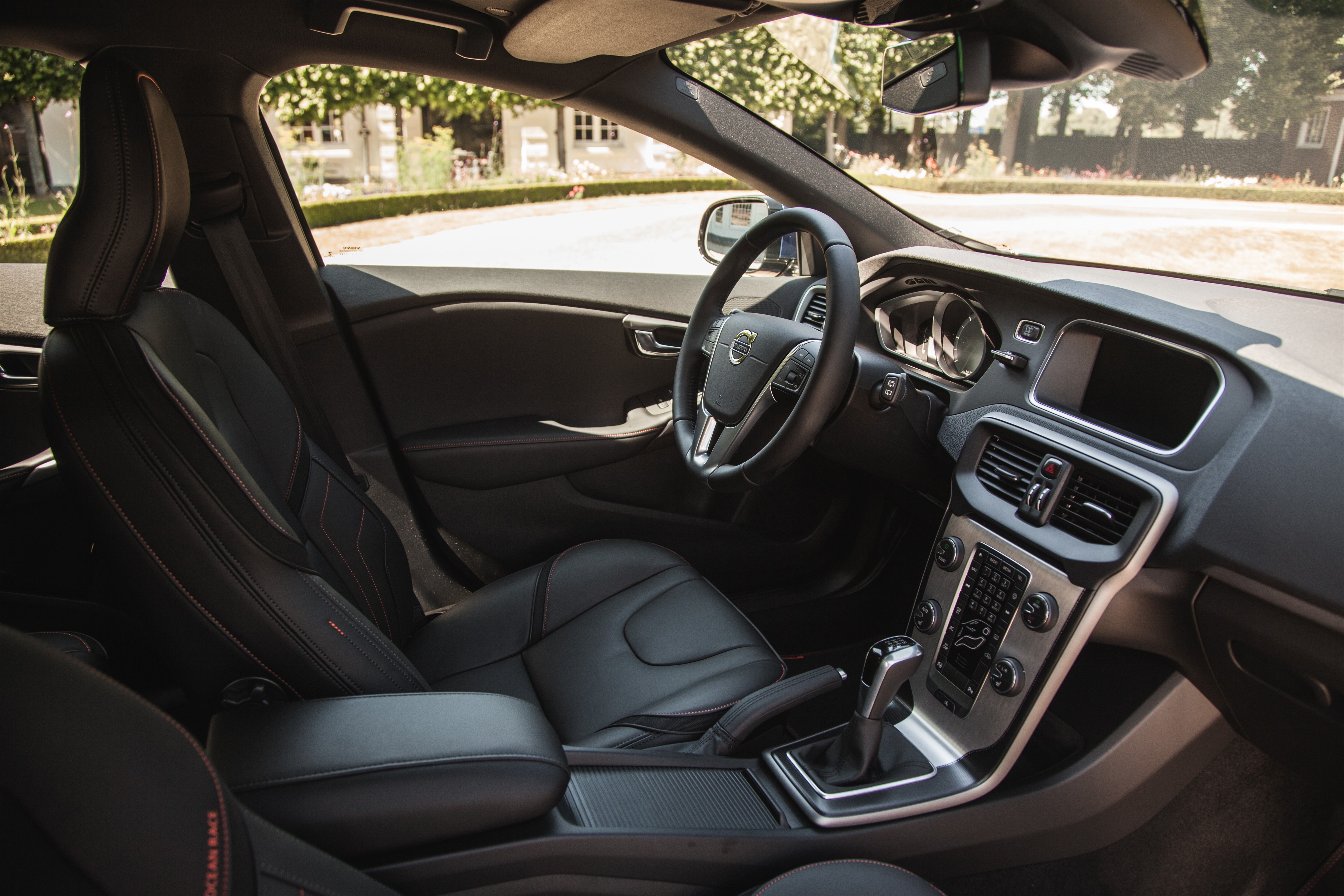 Volvo verwent de zakelijk rijder in modeljaar 2016 weer met 14% bijtelling in 2015 dankzij nieuwe Volvo V40 D2-dieseluitvoering met 120 pk.