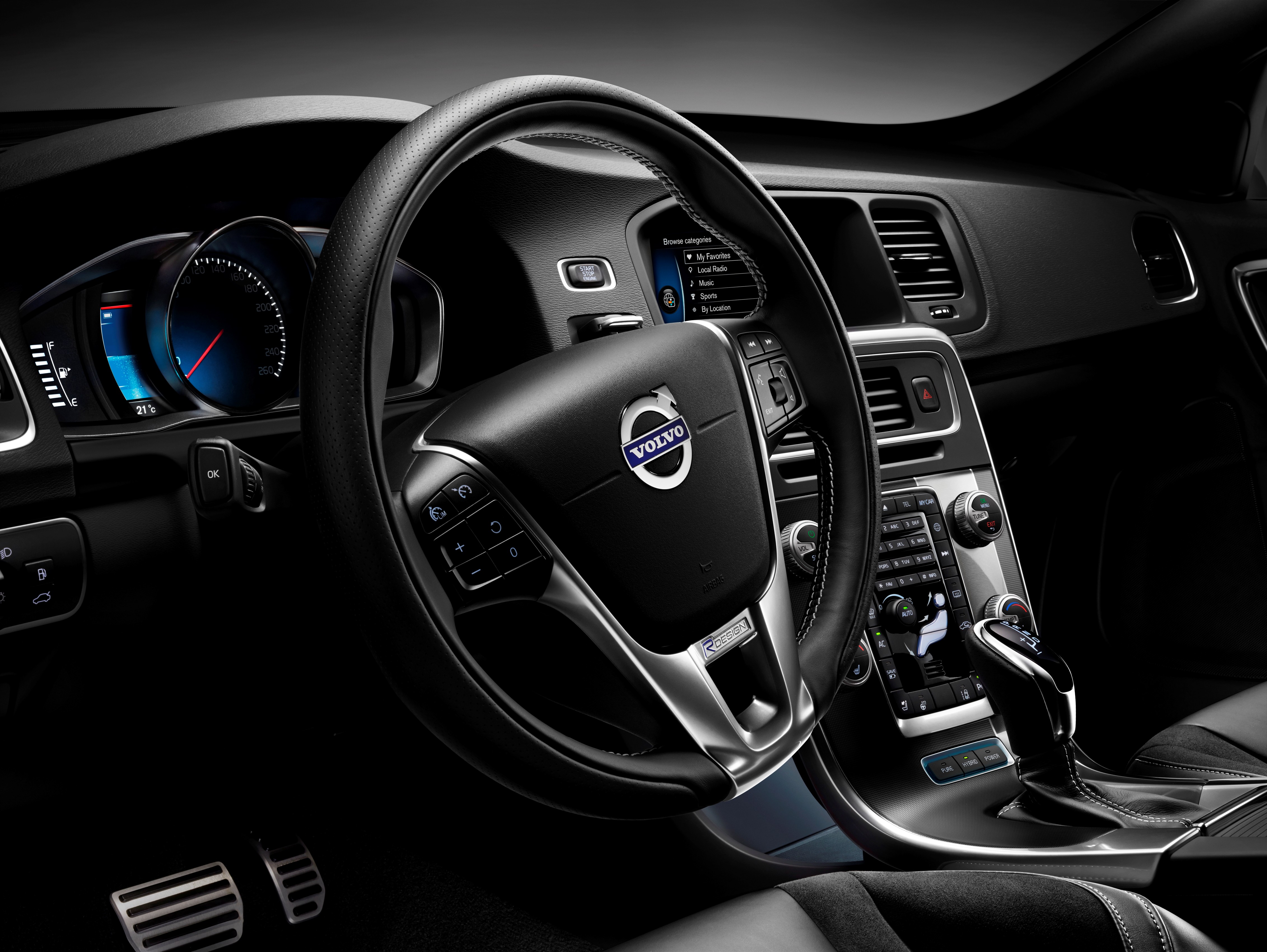 Volvo introduceert in 2016 ook de V60 D5 Twin Engine met 15% bijtelling. Ten opzichte van de D6 heeft deze minder vermogen, maar de prijs is ook vijf mille lager.