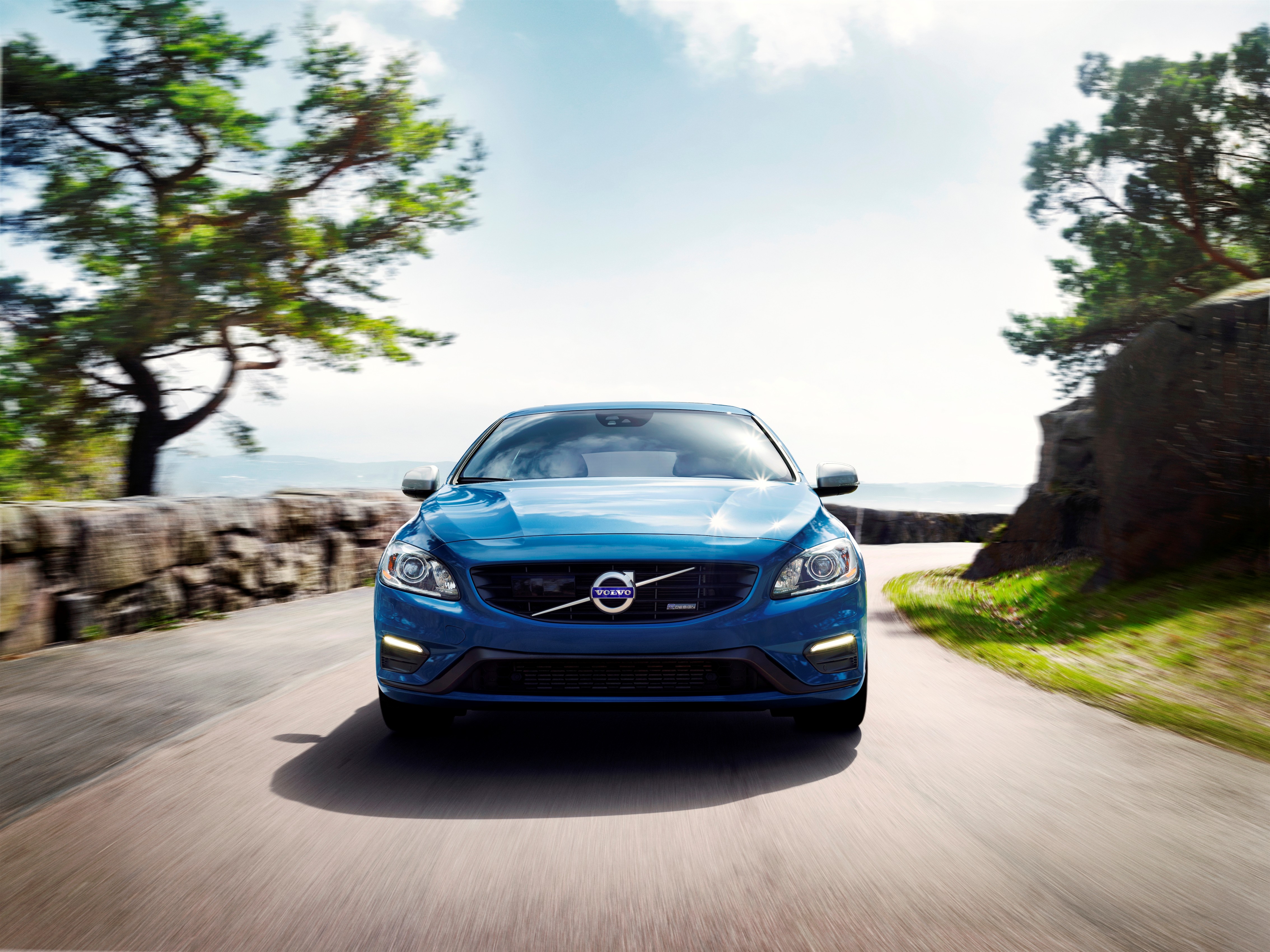 Volvo introduceert in 2016 ook de V60 D5 Twin Engine met 15% bijtelling. Ten opzichte van de D6 heeft deze minder vermogen, maar de prijs is ook vijf mille lager.