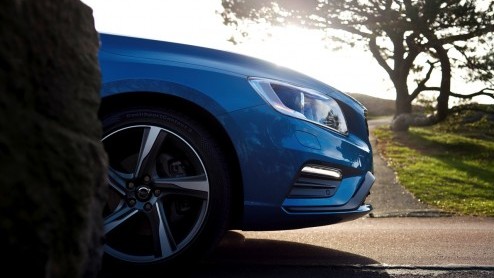 Volvo V60 gekozen tot Zakenauto van het Jaar 2015. Daarmee scoort de populaire Estate opnieuw zakelijk succes.