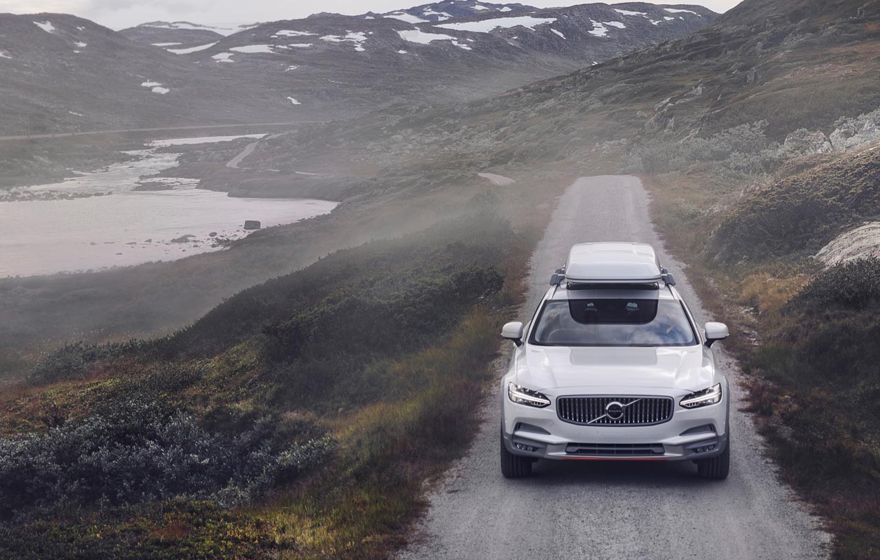Volvo brengt in het kader van de zo juist gestarte Volvo Ocean Race een speciale editie van de V90 Cross Country.