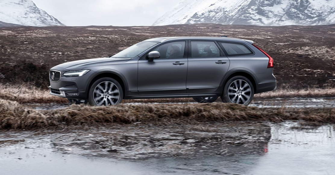 De Volvo V90 Cross Country is uitgelekt, hier de beelden.