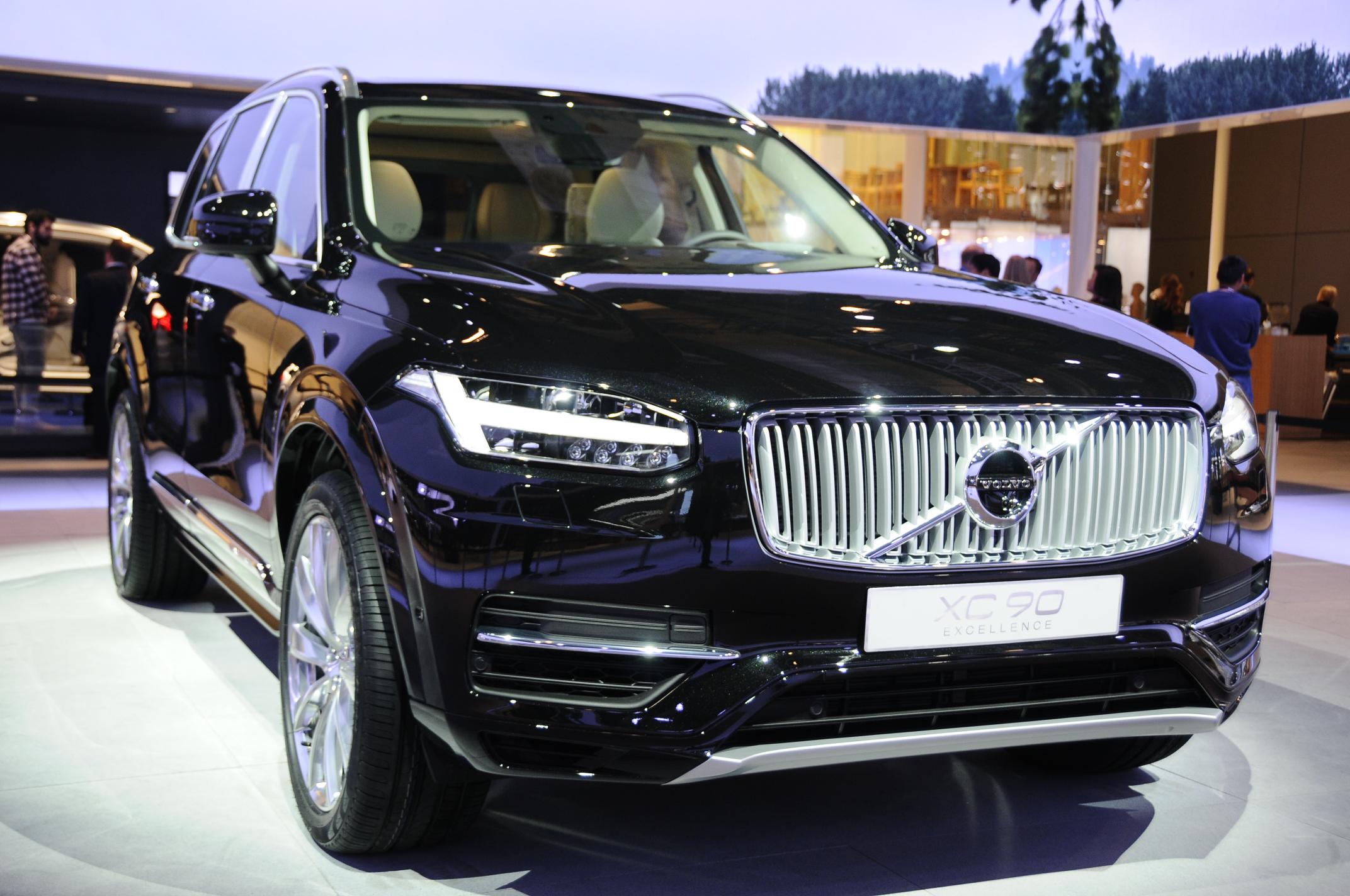 Volvo heeft met de XC90 Excellence laten zien dat hun nieuwe SUV is toegerust op de meest veeleisende klant. Binnenkort gaat Volvo het nieuwe topmodel ook online verkopen.