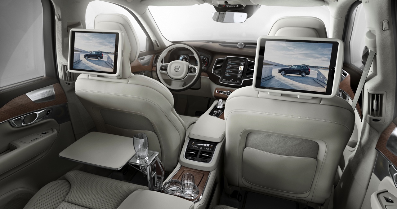 Volvo heeft met de XC90 Excellence laten zien dat hun nieuwe SUV is toegerust op de meest veeleisende klant. Binnenkort gaat Volvo het nieuwe topmodel ook online verkopen.
